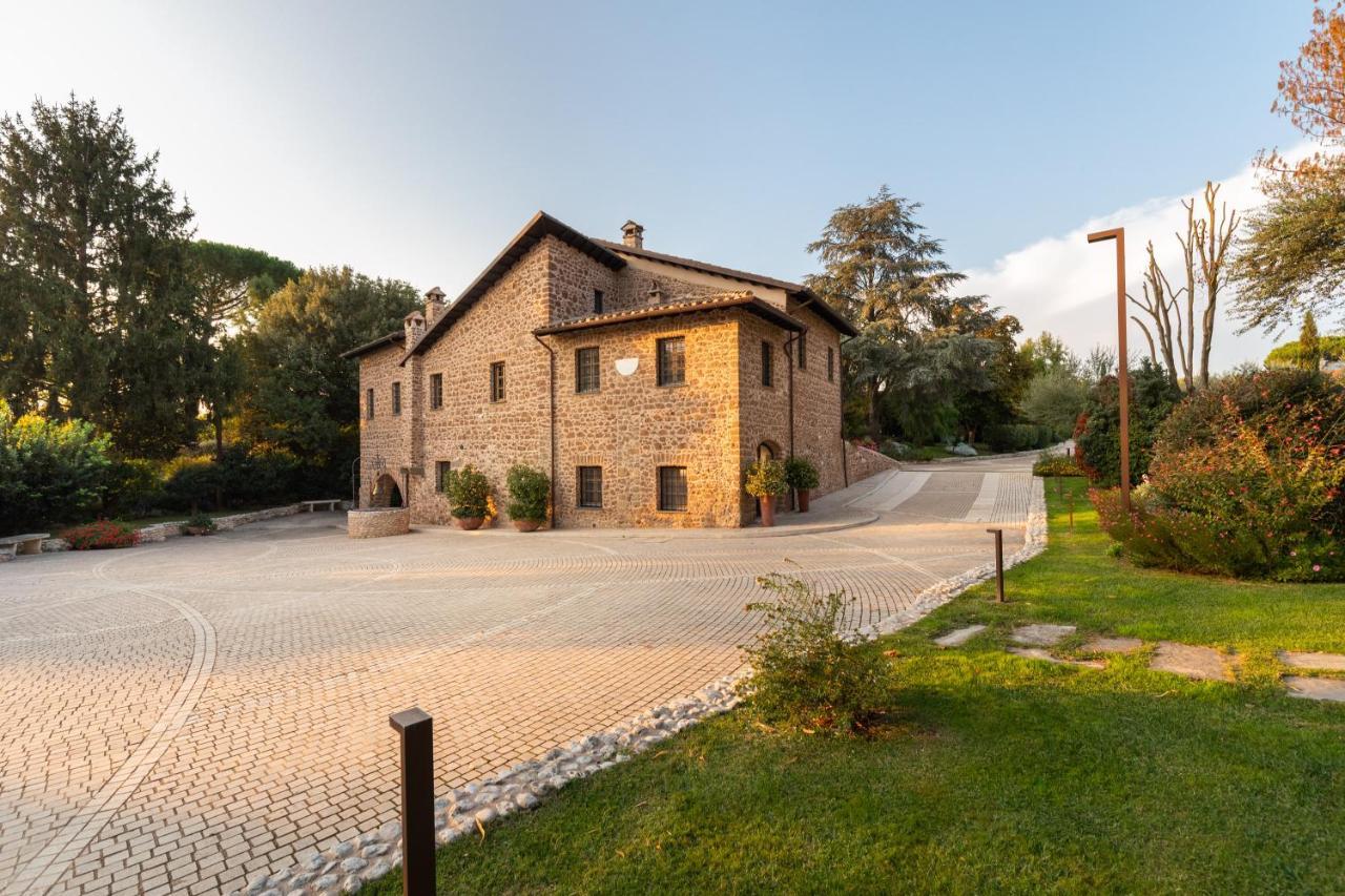 Hotel Antico Borgo Molino 7Cento Vicino Ai Giardini Di Ninfa Cori Exterior foto