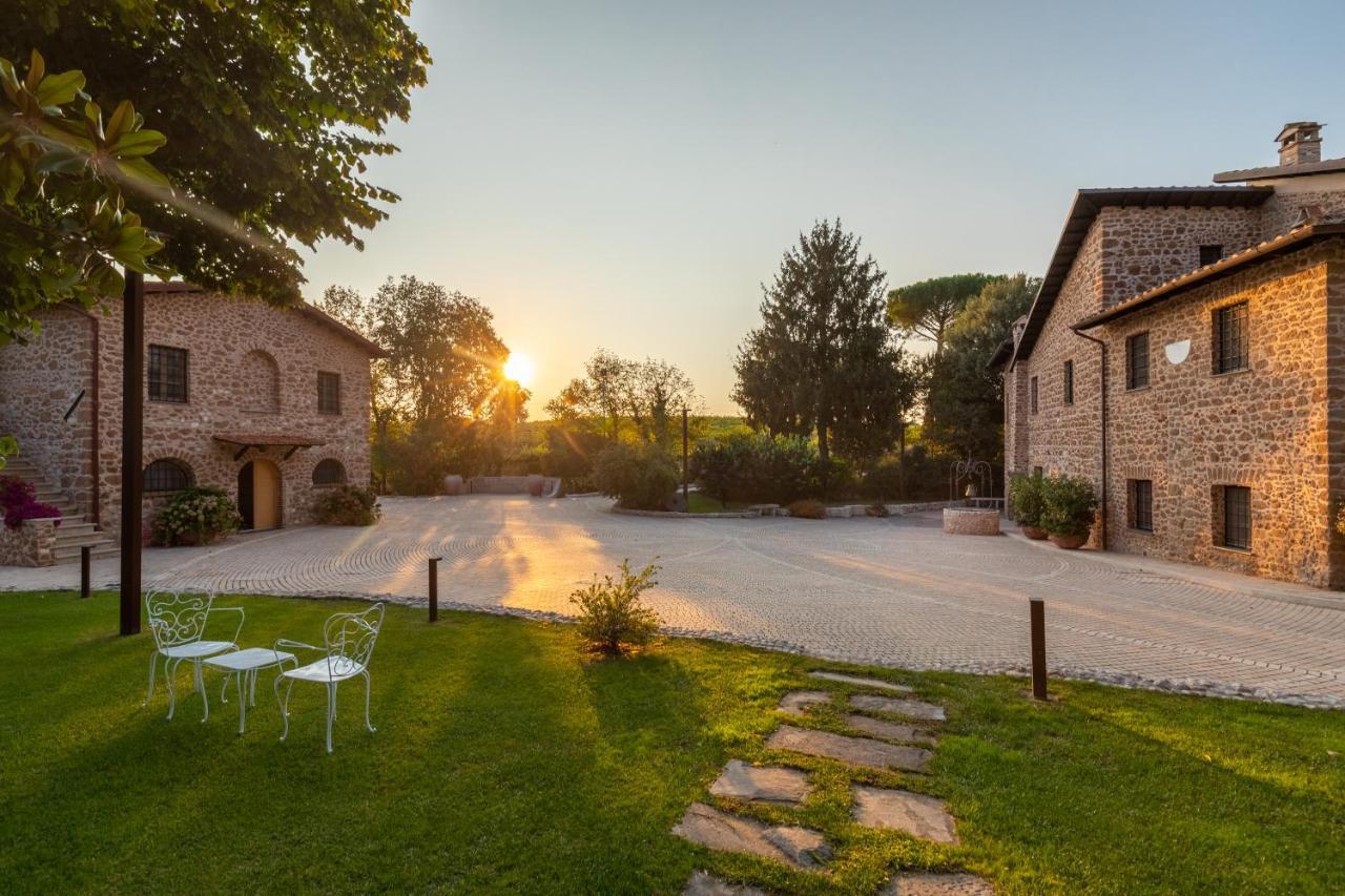 Hotel Antico Borgo Molino 7Cento Vicino Ai Giardini Di Ninfa Cori Exterior foto